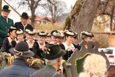 Leonhardiwagen mit den Weiberleut